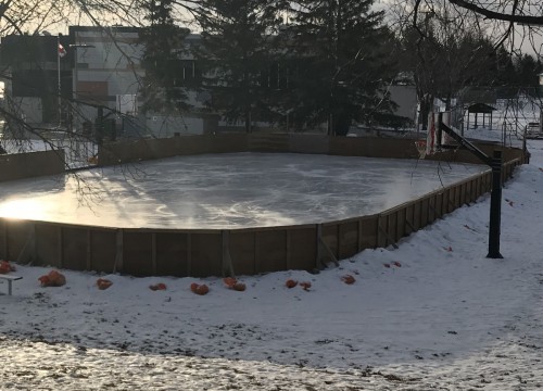 Graeme Hollinger Community Outdoor Rink